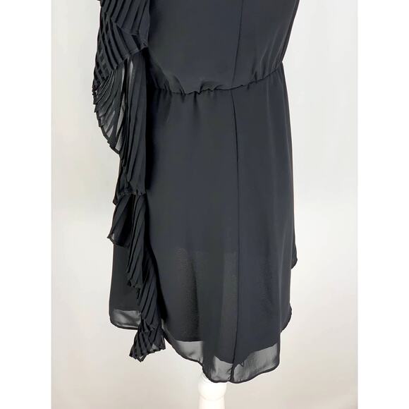 BCBGeneration Women's Strapless Ruffle Tube Dress Black Mini Size XXS Cocktail - Picture 6 of 12